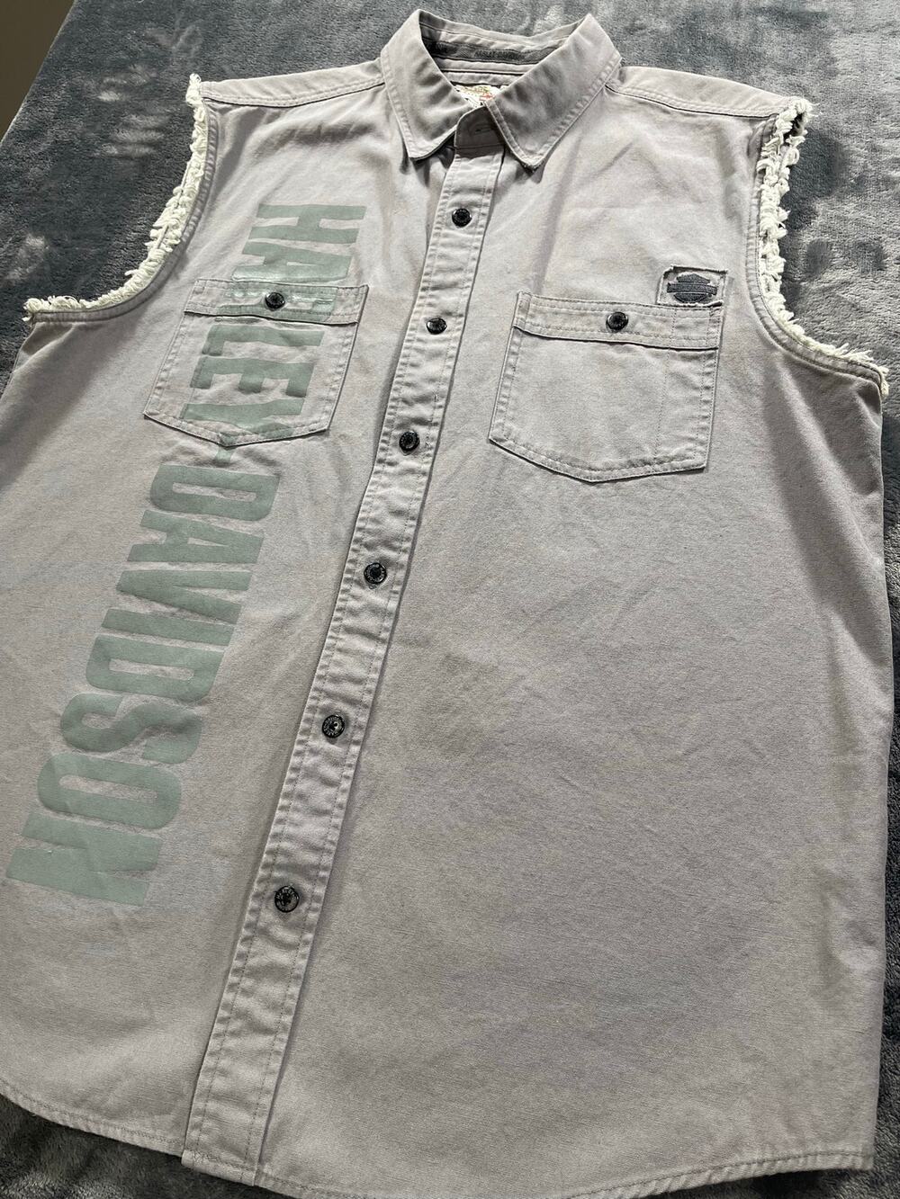 Harley Davidson Mens Large Embroidered Graphic Back Raw Edge Biker Vest Gray EUC